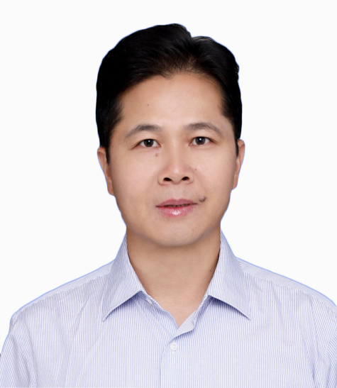 说明: 曹枚根证件照2